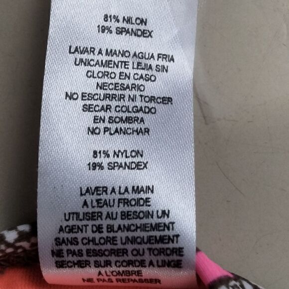 NWT: "Gossip" woman's bikini bottoms - Picture 11 of 12